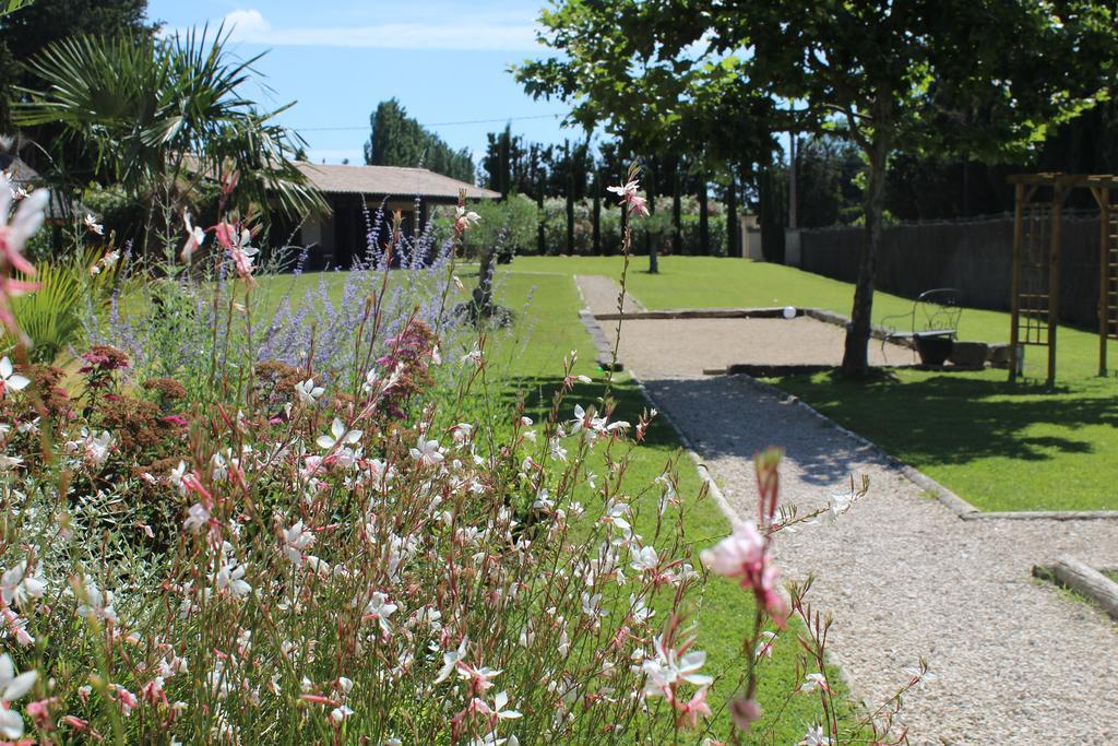 Mas Des Limites Bed and Breakfast Rognonas Esterno foto