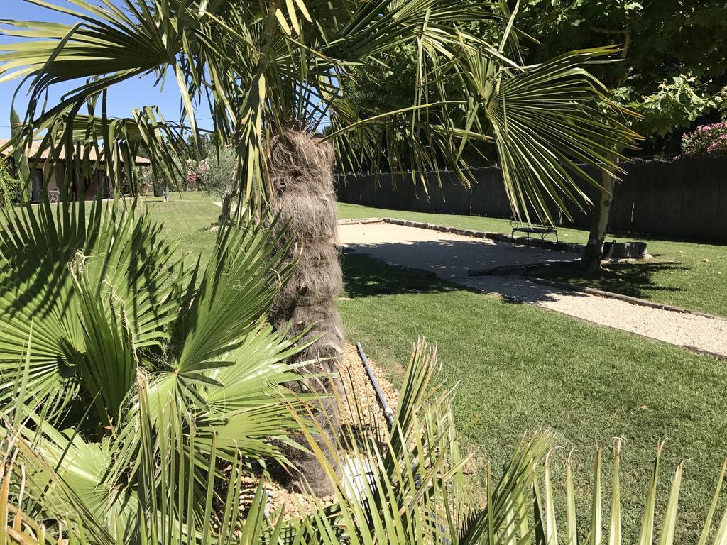 Mas Des Limites Bed and Breakfast Rognonas Esterno foto