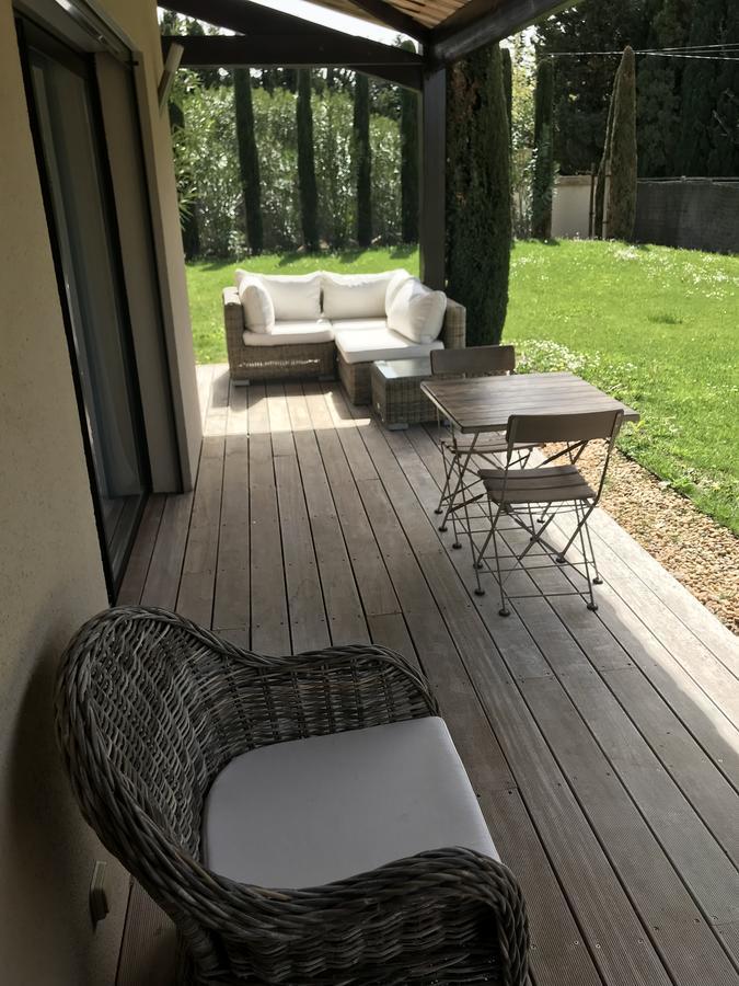 Mas Des Limites Bed and Breakfast Rognonas Esterno foto