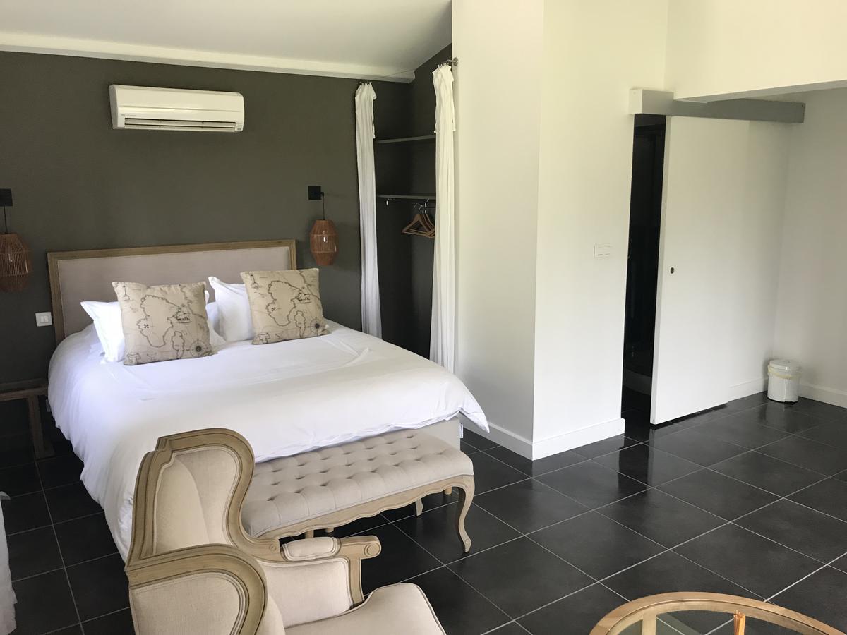 Mas Des Limites Bed and Breakfast Rognonas Esterno foto