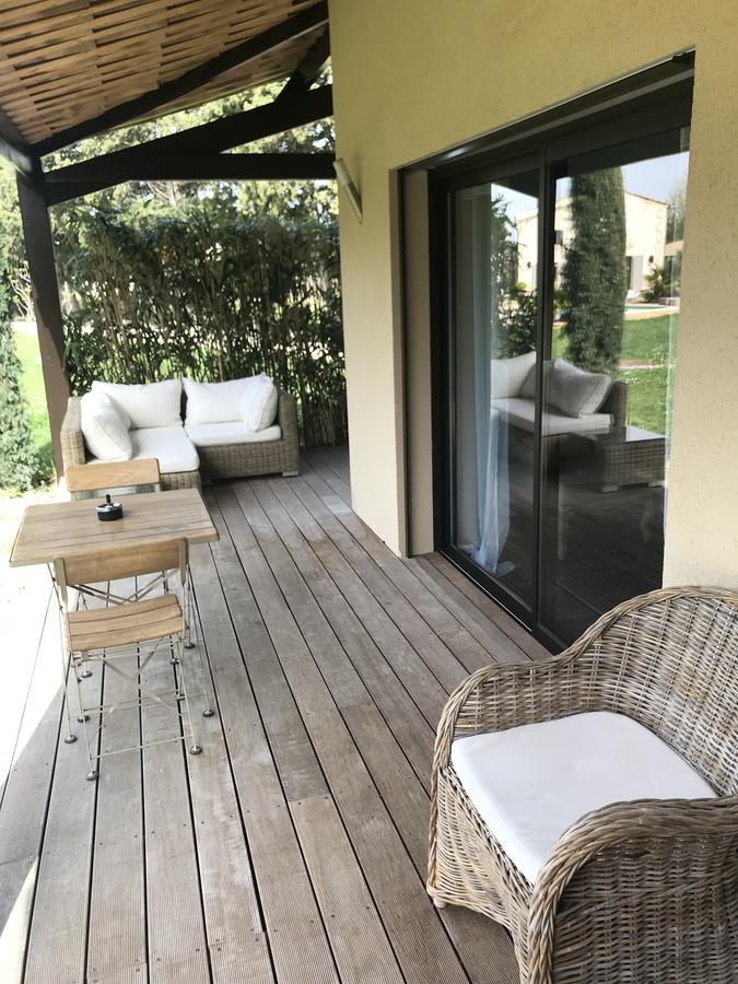 Mas Des Limites Bed and Breakfast Rognonas Esterno foto