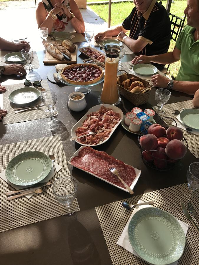 Mas Des Limites Bed and Breakfast Rognonas Esterno foto