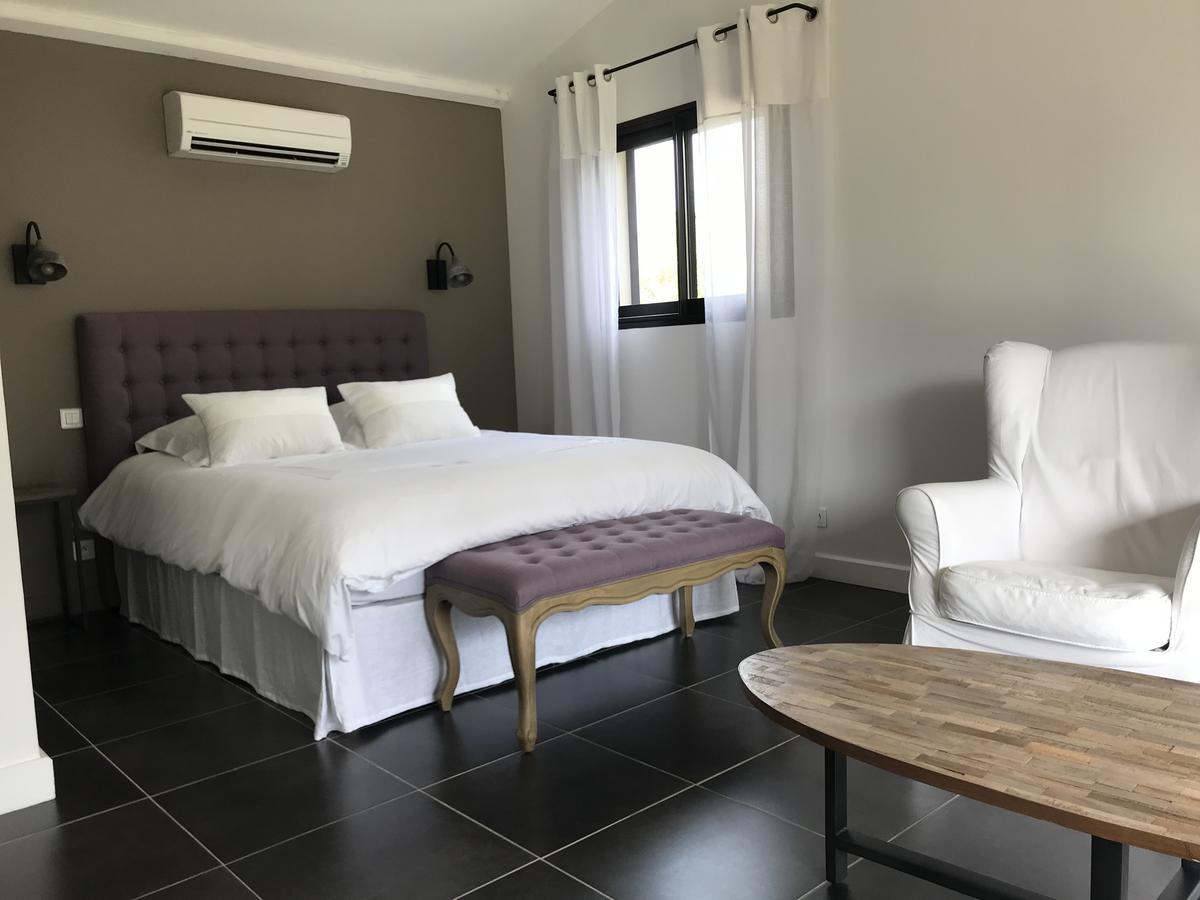 Mas Des Limites Bed and Breakfast Rognonas Esterno foto