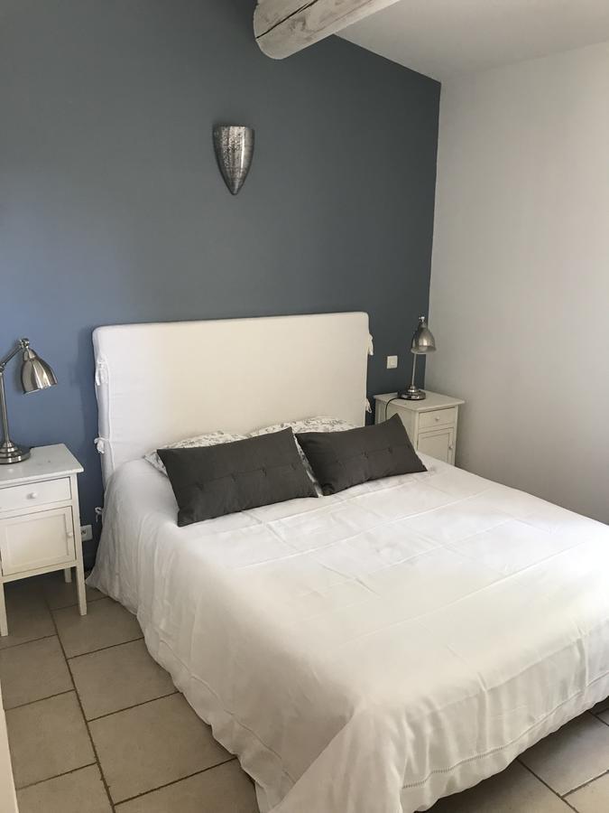 Mas Des Limites Bed and Breakfast Rognonas Esterno foto