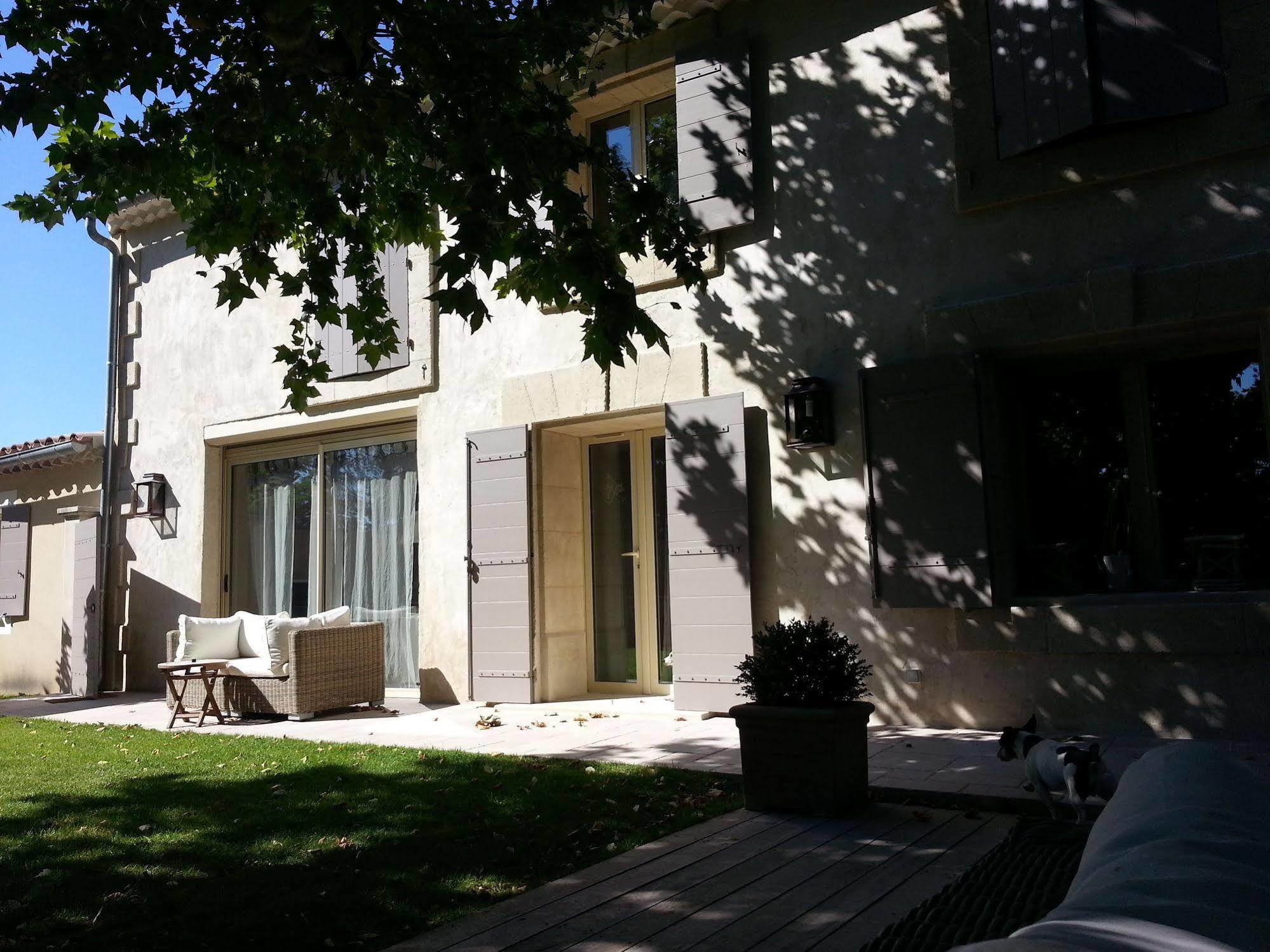 Mas Des Limites Bed and Breakfast Rognonas Esterno foto